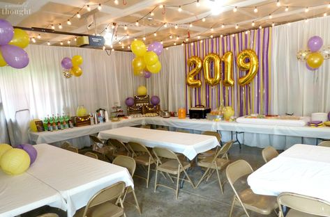 Graduation Party Ideas | Garage Party - A Wonderful Thought Garage Baby Shower Ideas, How To Cover Garage Walls For A Party, Garage Birthday Party Ideas, Kylie Graduation, Garage Party Set Up Ideas, Hoco Decorations, Graduation Countdown, Garage Party Decorations, Garage Party