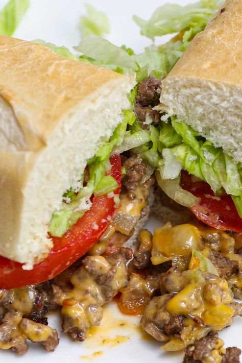 Chopped Cheese Sandwich, Chopped Steak, Chopped Cheese, Cheese Sandwich Recipes, Meat Sandwich, Beef Sandwich, Burgers Sandwiches, Beef Burgers, Lost 100 Pounds