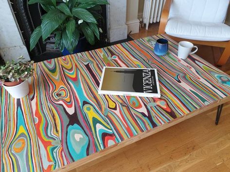 Stunning painted coffee table with industrial hairpin legs Urban Farmhouse Style, Painted Coffee Tables, Reclaimed Wood Dining Table, Reclaimed Wood Coffee Table, Reclaimed Pallet Wood, Deco Originale, Ideas Hogar, Kitchen Dining Tables, Funky Furniture