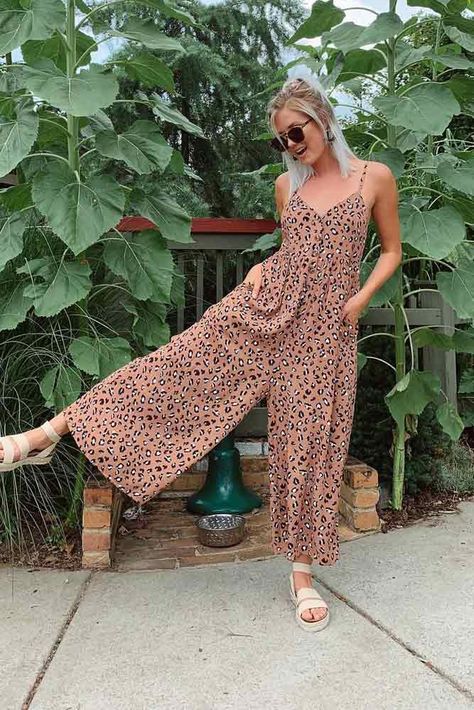 Full Jumpsuit Outfit, Animal Print Jumpsuit Outfit, Leopard Print Jumpsuit Outfits, Leopard Jumpsuit Outfit, Boho Jumpsuit Outfit, Summer Jumpsuit Outfit, Printed Outfits, Jumpsuit Outfit Casual, Leopard Jumpsuit