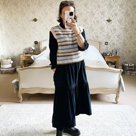 Sweater Vest Midi Skirt, How To Style A Sweater Vest Plus Size, Knit Vest Over Dress, Button Down Sweater Vest Outfit, Vest Sweater Outfits For Women, Sweater Vest Over Dress, Dress With Sweater Vest, Knit Sweater Vest Outfit, Sweater Vest Outfits For Women