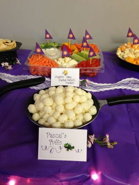 Tangled Party Activities, Tangled Themed Food Ideas, Rapunzel Themed Birthday Party Food, Tangled Birthday Party Food, Rapunzel Food Ideas, Tangled Party Food, Tangled Treats, Rapunzel Birthday Party Ideas, Tangled Rapunzel Birthday Party