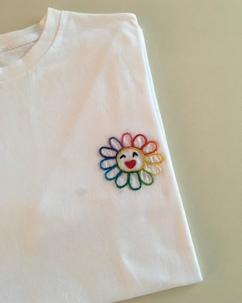 Simple Word Embroidery, Cute Embroidery Tshirt, Kpop Embroidery Ideas, Embroidery Designs For T Shirts, Dibujos Bordados Ideas, Bts Embroidery Designs, Embroidery Designs Tshirt, Art For Shirt, Kpop Embroidery