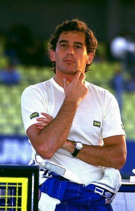 "Whoever you are, no matter what social position you have, rich or poor, always show great strength and determination, and always do everything with much love and deep faith in God. One day you will reach your goal." Escuderias F1, Aryton Senna, Williams F1, F1 Driver, San Paolo, Sports Hero, Nissan 370z, Lamborghini Gallardo, F1 Racing