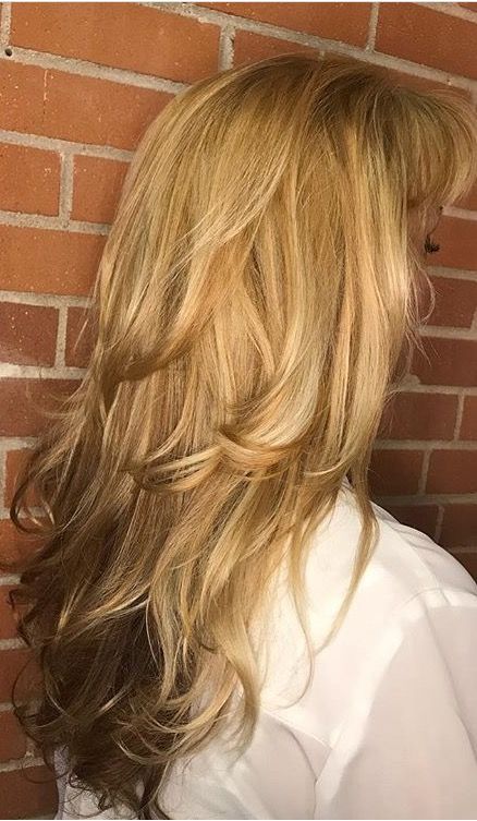 Golden Bombshell Hair, Medium Length Golden Blonde Hair, Blonde Highlights On Ginger Hair, Honey Golden Blonde Hair, Yellow Blonde Hair, Beige Blond, Yellow Blonde, Golden Blonde Hair, Hair Color Streaks