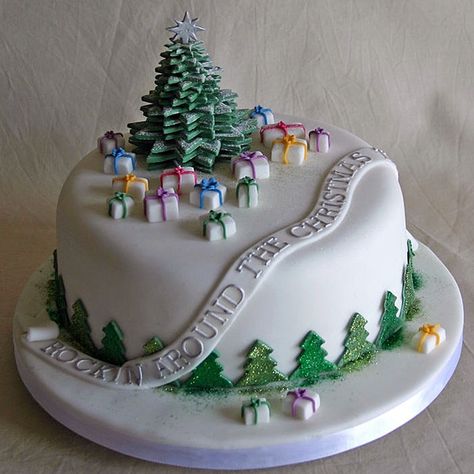 Christmas Cakesicles, Winter Torte, Cakes Christmas, Decoration Patisserie, Christmas Cake Designs, Cake Christmas, Christmas Cake Recipes, Christmas Cake Decorations, Xmas Cake