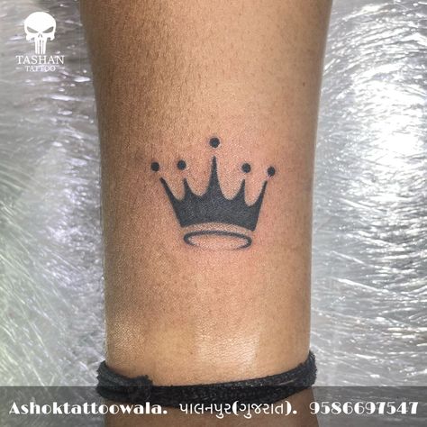 Taj Tattoo, Best Star Tattoos, King Crown Tattoo, Tattoo King, Queen Crown Tattoo, Big Tattoos, Memorial Tattoo Ideas, Tattoo 2024, Black Bird Tattoo