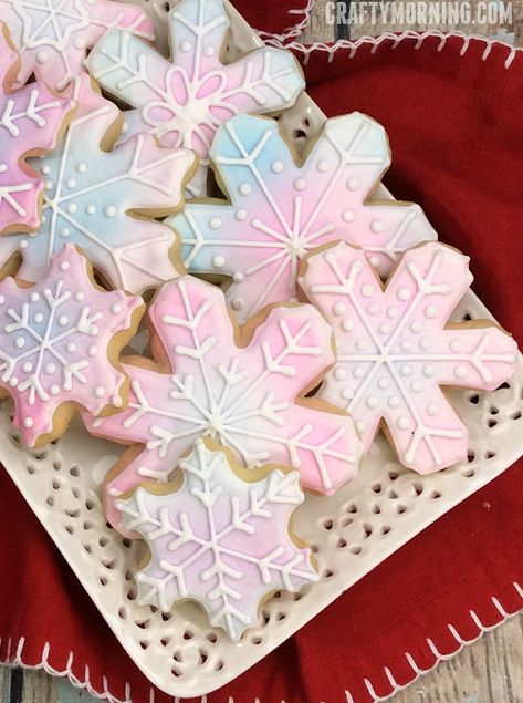 Snowflake Sugar Cookies - Crafty Morning Cake Spray, Cookie Holiday, Snowflake Sugar Cookies, Snowflake Sugar, Cookie Ingredients, Christmas Sugar Cookies Decorated, Crafty Morning, Cute Christmas Cookies, Powder Sugar