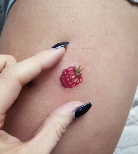 #raspberry #tattoo #raspberrytattoo #blackhousetattoo #Prague #art #detail Thumbprint Cookies Raspberry, Scones Raspberry, Raspberry Illustration, Raspberry Aesthetic, Raspberry Tattoo, Tattoo Design Minimalist, Raspberry Lemon Cake, Cookies Raspberry, Raspberry Trellis