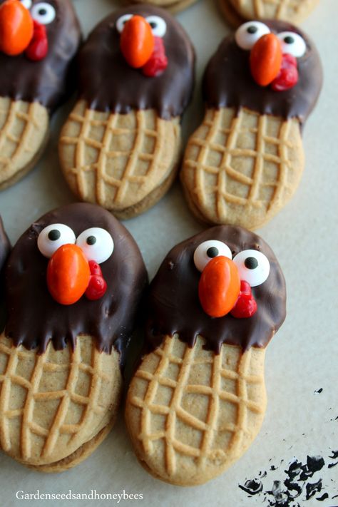 Nutter Butter Turkeys - Garden Seeds and Honey Bees Thanksgiving Cute Snacks, Thanks Giving Treats Desserts, Nutter Butter Cookie Turkeys, Nutter Butter Thanksgiving Treats, Thanksgiving Nutter Butter Cookies, Turkey Nutter Butter Cookies, Nutterbutter Turkey, Thanksgiving Fun Treats, Cute Thanksgiving Desert Ideas