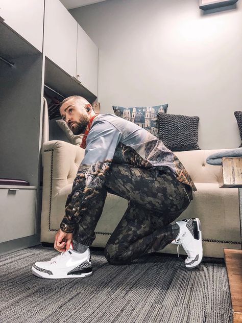 Justin Timberlake x Air Jordan 3 JTH Releases During Superbowl 52 Jordan 3 Outfit, Super Bowl Outfit, Air Jordan 1 Outfit, Jordan Outfit, Cheap Jordans, Air Jordan 3, Justin Timberlake, Jordan 3, Sneakers Outfit