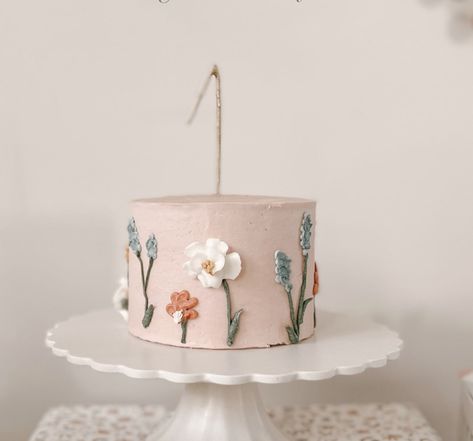 Olive First Birthday, First Birthday Flower Cake, Floral Smash Cake, Mini Smash Cake, Dedication Cake, Fairy Garden Birthday Party, Horse Birthday Parties, 3rd Birthday Cakes, Picnic Birthday