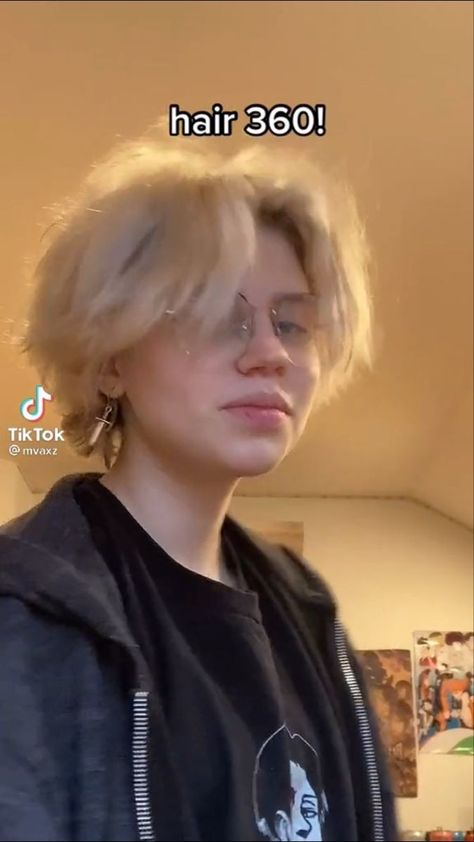 Fluffy Tomboy Haircuts, Transboy Hair 360, Nb Haircut, Gender Neutral Hairstyles, Transboy Hair, Enby Haircuts, Nonbinary Haircuts, Ftm Haircut, Enby Hair