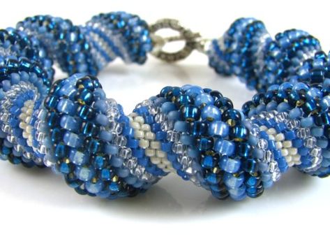 TUTORIALS - Beadwork Stitches Cellini Spiral, Spiral Stitch, Seed Bead Bracelet Patterns, Bead Weaving Tutorials, Beaded Necklace Patterns, Bead Weaving Patterns, Beaded Jewelry Tutorials, Necklace Patterns, Seed Bead Tutorial