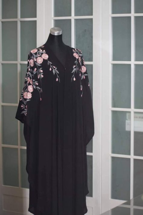 Stylish Burkha Design, Handwork Abaya Burkha, New Design Burkha, Black Burqa Designs, Abya Styl Burkha, Abaya Burkha Design Black, New Burkha Designs Black, Simple Burkha Designs, Naqab Design