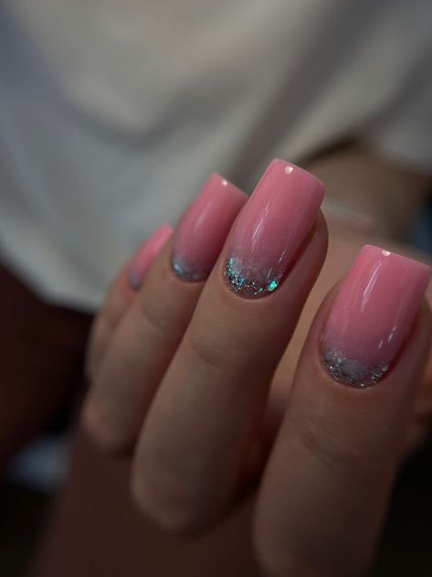 Embrace January 2024 with Stunning Simple & Chic Nail Designs French Glitter Nails, Simple Art Designs, Princess Nails, Kids Nail Designs, Emerald Nails, Chic Nail Designs, January Nails, Nail Effects, Ombre Nails Glitter