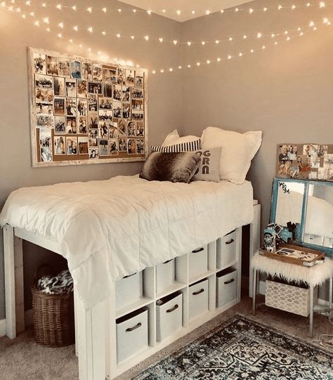 20 Pinterest-Worthy Dorm Room Ideas That Will Make Your Friends Jealous - Simply Allison Teenage Room Decor, Hiasan Bilik Tidur, Bilik Idaman, Dorm Room Hacks, Dorm Diy, Dorm Room Diy, Cool Dorm Rooms, College Dorm Room Decor, Dorm Room Designs