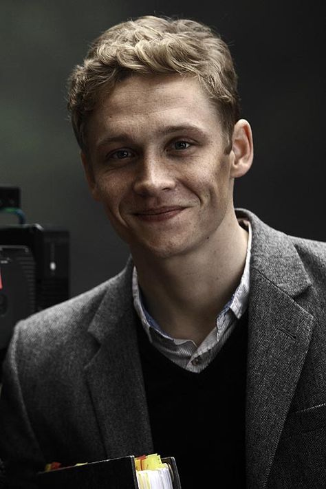 Matthias Schweighöfer. He played The Red Baron. What a cutie! Blonde Actors Male, Whatever Forever, Actors Male, Character Inspiration Male, Smiling Man, Story Characters, Story Inspiration, Book Inspiration, Book Characters