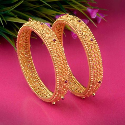 Waman Hari Pethe Sons Gold Kangan, 22k Gold Bangles, Wedding Jewelry Sets Bridal Jewellery, Gold Bangles For Women, Gold Bangle Set, Pearl Jewelry Design, Gold Bridal Jewellery Sets, Gold Jewelry Stores, Bangles Design