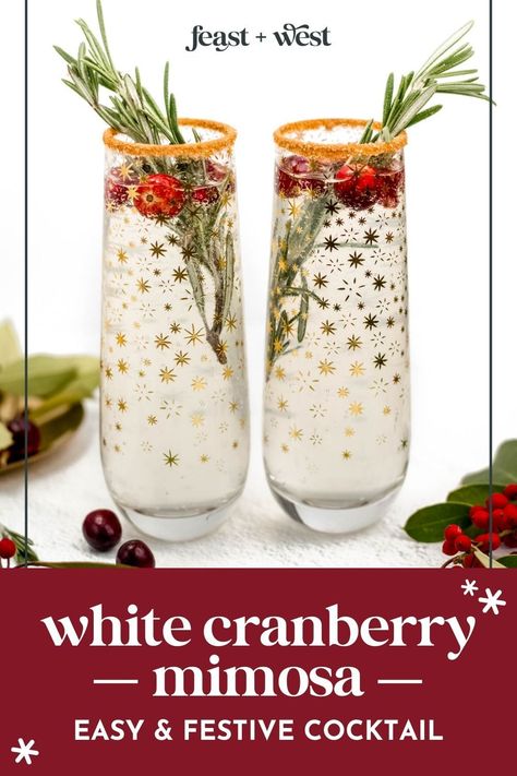 Christmas mimosas are a festive and bubbly drink that will be perfect for all of your holiday festivities. Sweet, tart and refreshing! Cracker Barrel Sugar Plum Mimosa, White Christmas Mimosa, Miseltoe Mimosa, Christmas Mimosa Ideas, Holiday Mimosa Recipe, Peppermint Mimosa, Virgin Mimosa Recipe, Christmas Mimosa Recipe, Christmas Mimosa Bar