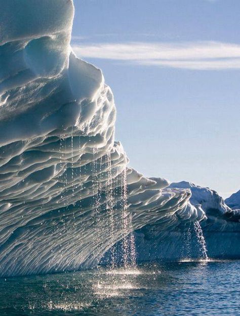 Melting water streams from iceberg in Disko Bay, Greenland !! Reykjavik, Places Around The World, Amazing Nature, Beautiful World, Beautiful Landscapes, Wonders Of The World, Mother Nature, Places To See, Beautiful Nature