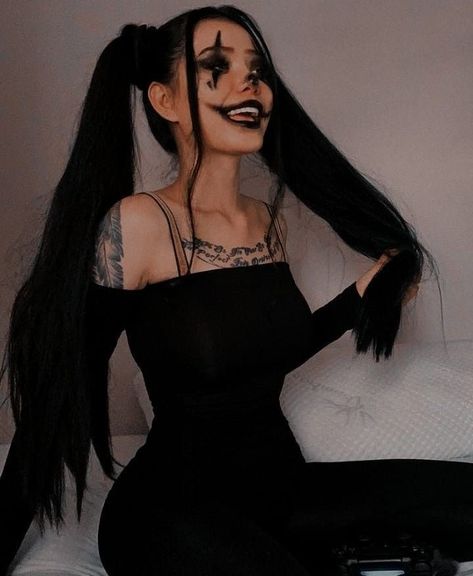 Bella Poarch, Hair And Makeup, Black Hair, Long Hair, Halloween, Makeup, Hair, Black, Make Up