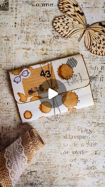 𝚂𝚕𝚊𝚟𝚒𝚌𝚊 🧡 on Instagram: "One more idea for a happy mail folder. 💌 Grab your envelopes and start crafting! 👩‍🎨 ❤️ Write me in the comments do like these mini folders and would you want to see more. 🤗 #paperinabox #penpalletters #penpalinspiration #happymails #happymaillove #happymailswap #snailmailrevival #happymailideas #penpallingcommunity #snailmaillove #scrapbookideas #papervintagelove #penpalwithme #mailart #outgoingmail #penpalcommunity #snailmailrevolution #scrapvintage #vintagemail #vintagepaperephemera #junkjournalofinstagram #collagejournaling #penpalsaroundtheworld #snailmailer #loveforanalogue #onmydesktoday #ephemerapockets #videotutorial #distressink #scrapbookvideo" Scrapbook Envelope Ideas, Envelope Scrapbook Ideas, Folder Making Ideas Handmade, Envelope Craft Ideas, Useful Paper Crafts Diy, A4 Paper Craft, Mini Scrapbook Ideas, Mini Journal Ideas, Journal Scrapbook Ideas