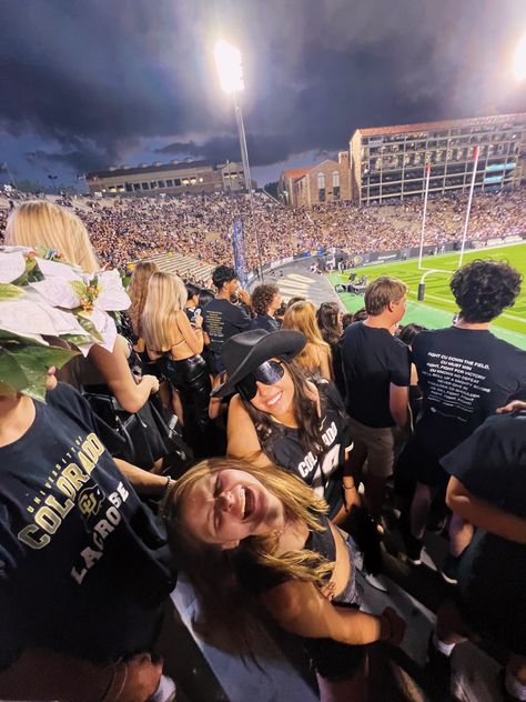 Game day aesthetic Boulder University Colorado, Boulder Colorado College, Boulder Game Day Outfits, Colorado College Aesthetic, Uc Boulder Aesthetic, Cu Boulder Campus Aesthetic, University Of Colorado Boulder Aesthetic, Cu Boulder Game Day Outfits, Boulder Colorado Aesthetic