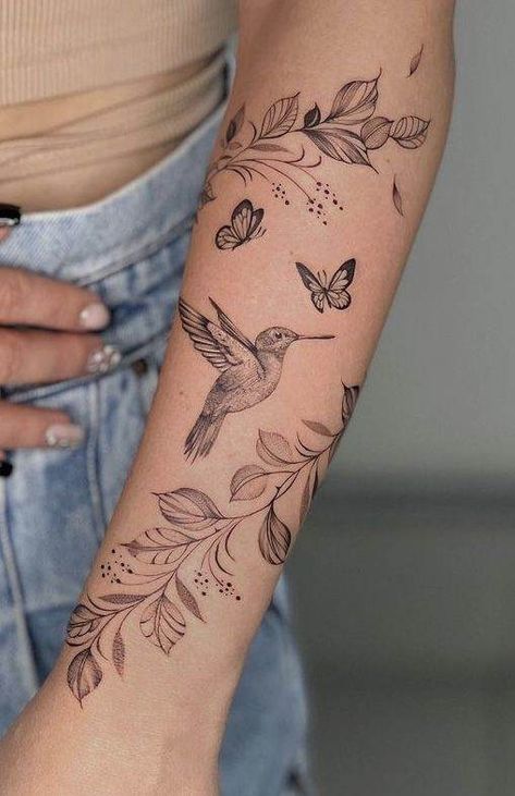 27 Stunning Forearm Tattoos To Vamp Up Your Femininity - 49 Tattoo Avant Bras, Tato Lengan Bawah, Arm Wrap Tattoo, Wrap Around Wrist Tattoos, Tato Paha, Around Arm Tattoo, Wrap Around Tattoo, Leo Woman, Tato Lengan