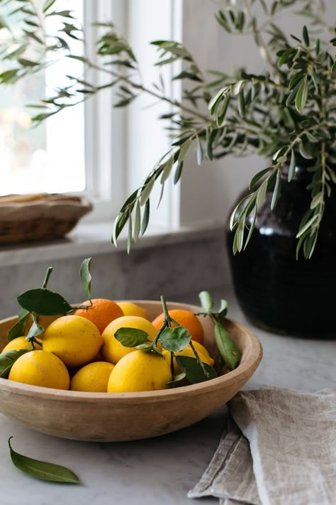 Fruit Bowl Decor, Heather Bullard, Decorate Kitchen, Fruit Bowl Display, Homemade Limoncello, Lemon Bowl, Kitchen Counter Decor, Lemon Decor, Kitchen Counters