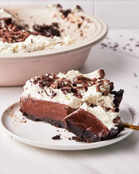 Pie With Oreo Crust, French Silk Pie Recipe, Silk Pie Recipe, Chocolate Silk Pie, Easy Pastry Recipes, Homemade Pie Recipes, French Silk Pie, Savory Pies Recipes, Silk Pie