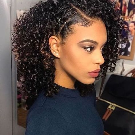 Curly Hair Photos, Cute Curly Hairstyles, Curly Hair Styles Easy, Haircuts For Curly Hair, Hair Styles 2017, Curly Hair With Bangs, Hairstyles For Curly Hair, Short Haircut, Short Curly Hair