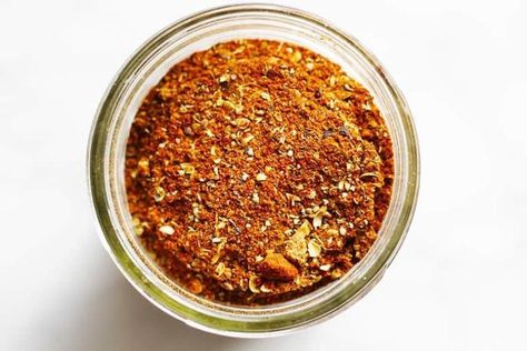 Zaatar Spice, Dry Brine, Argentinian Food, 7 Spice, Dry Rubs, Spice Blends Recipes, Spice Mix Recipes, Eastern Cuisine, Homemade Spices