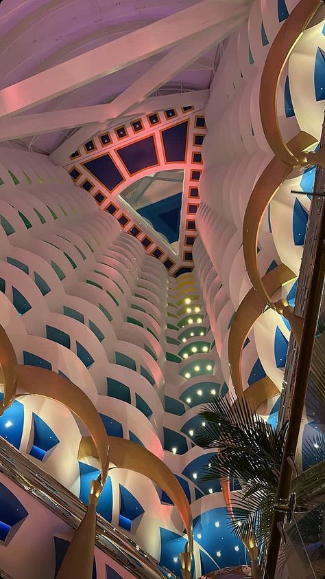 Burj Al Arab Aesthetic, Burj Al Arab Interior, Dubai Design Week, Underwater Restaurant, California Architecture, Armani Hotel, Dubai Architecture, Palm Island, Burj Al Arab