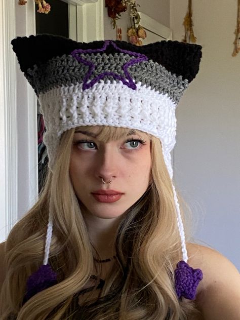 Indie Grunge Aesthetic, Crochet Baby Cap, Crochet Cat Hat, Crochet Hair Accessories, Crochet Design Pattern, Crochet Clothing And Accessories, Crochet Beanie Pattern, Kawaii Crochet, Hat Design