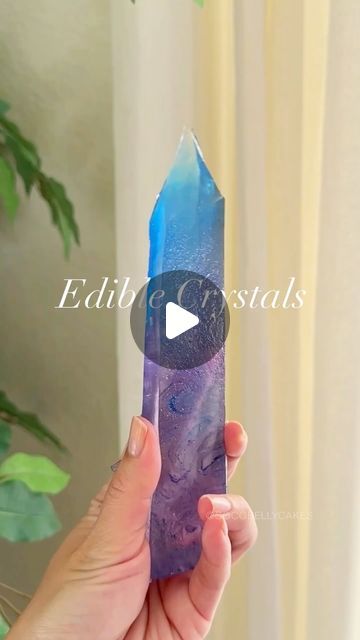 Huiwen on Instagram: "@cocobellycakes EDIBLE CRYSTALS (recipe and tips)

Aren’t these so pretty!? So many of you have been asking about these edible crystals. They are actually made from a Japanese candy called Kohakutou.  Tag me if you make them. I’d love to see!

INGREDIENTS 
1 1/2 cups cold water
10 grams agar agar powder (Telephone Brand is a must!)
2 3/4 cups granulated sugar
Optional: 1/4 tsp flavoring.  I used lychee extract.
A few drops of food coloring

INSTRUCTIONS
1. Lightly grease a 8 x 8 square baking pan. Set aside.
2. Fill a medium-sized pot with cold water.  Sprinkle agar agar powder on top of the water and allow it to absorb for 5 minutes.
3. Bring the mixture to a simmer and cook for 2-3 minutes while stirring constantly.
4. Add granulated sugar and mix until all the suga Edible Crystals, Agar Agar Powder, Square Baking Pan, Sherbet Recipes, Enchanted Forest Party, Asian Dessert, Frosting Techniques, Fancy Dishes, Crystal Candy