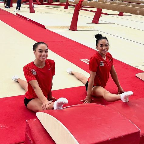 International Gymnast Magazine | 2024 Olympics - USA gymnasts Hezly Rivera and fellow Olympian Suni Lee 📷@wogagymnastics | Instagram Olympic Gymnastics 2024, Gymnastics Olympics 2024, Hezly Rivera Gymnast, Gymnastic Aesthetic, Gymnastics Pics, Team Usa Gymnastics, Gymnastics Stuff, Aesthetic Sports, Gymnast Birthday Party