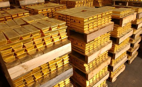 Gold Bars Stacked on Wood Pallets Gold Vault, Lingot D'or, Today Gold Rate, Gold Bullion Coins, Gold Reserve, Gold Bullion Bars, Logam Mulia, Money Stacks, Gold Stock