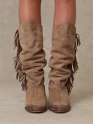 ✿ ❀ pinterest: mjjlla ❀ ✿ Fringe Boots, Shoe Inspo, Cute Boots, All About Shoes, Stockholm Fashion, Modieuze Outfits, Mode Inspo, Boots Fall, Pretty Shoes