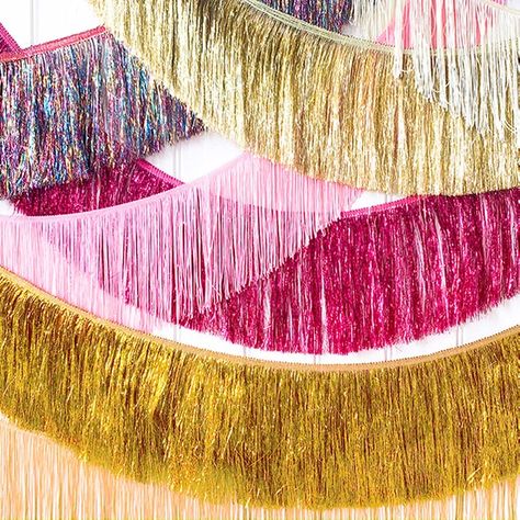 Streamers Party, Streamer Party Decorations, Hello Party, Valentines Party Decor, Streamer Backdrop, Foil Curtain, Valentinstag Party, Party Streamers, Fringe Backdrops