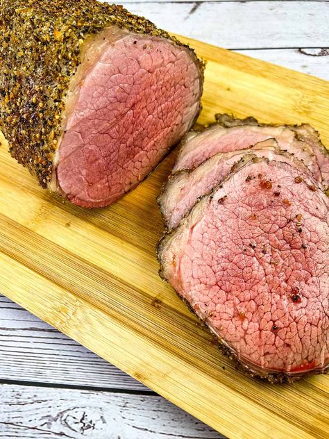 Eye Of Round Smoker Recipe, Smoked Eye Round Roast, Smoked Eye Of Round Roast Recipes, Smoked Eye Of Round Roast, Smoked Eye Of Round, Round Roast Recipe, Eye Of Round Roast, Eye Of Round, Baby Grill