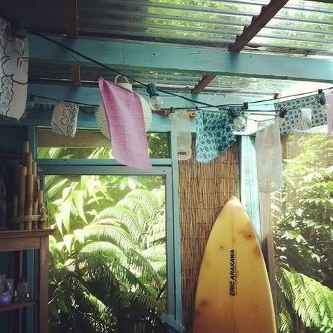 90s Hawaii Aesthetic, No Ordinary Girl, Surf Shack, Island Girl, Summer Feeling, Summer Dream, Surfer Girl, Summer Beauty, Beach Bum