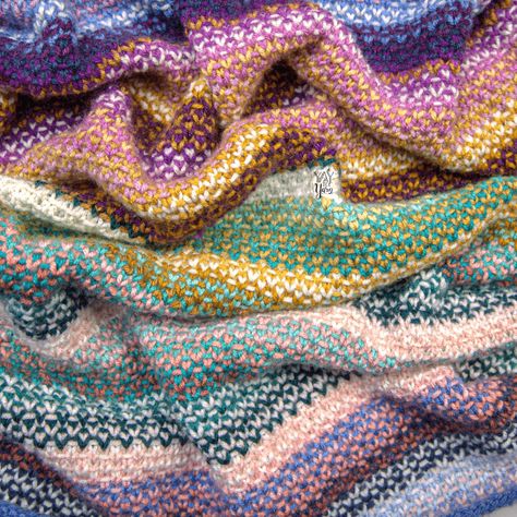 Knitted Stripped Blanket, Crochet Scrapyarn Blanket, Ombre Knit Blanket, Scrap Yarn Knit Blanket, Scrap Blanket Knitting, 2 Color Knitting Patterns Free, Scrap Knitted Blanket, Scrap Knitting Blanket, Scrap Yarn Blanket Knit Free Pattern