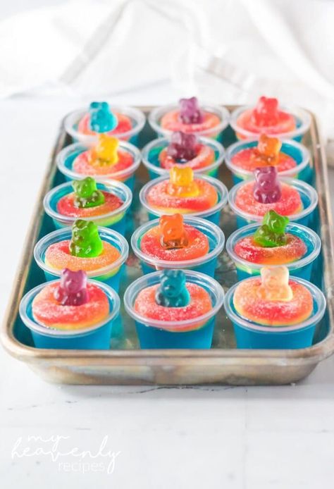 Jelly Party Ideas, Pool Party Jello Shots With Gummy Bears, Dinosaur Jello Shots, Tropical Jello Shots, Jell-o Shot Charcuterie Board, Jello Shot Charcuterie Board, Shots Non Alcoholic, Pool Party Jello Shots, Party Jello Shots