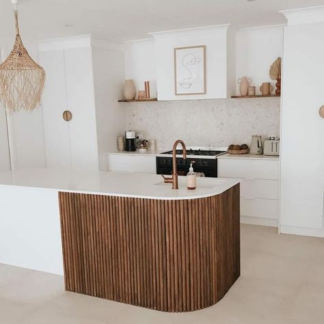 Curved Island, Curved Kitchen Island, Curved Kitchen, Modern Minimalist Kitchen, Kitchen Island Bench, Curved Bench, Lovely Kitchen, Island Bench, Round Kitchen