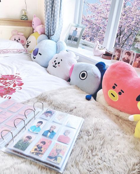 Bt21 keychain