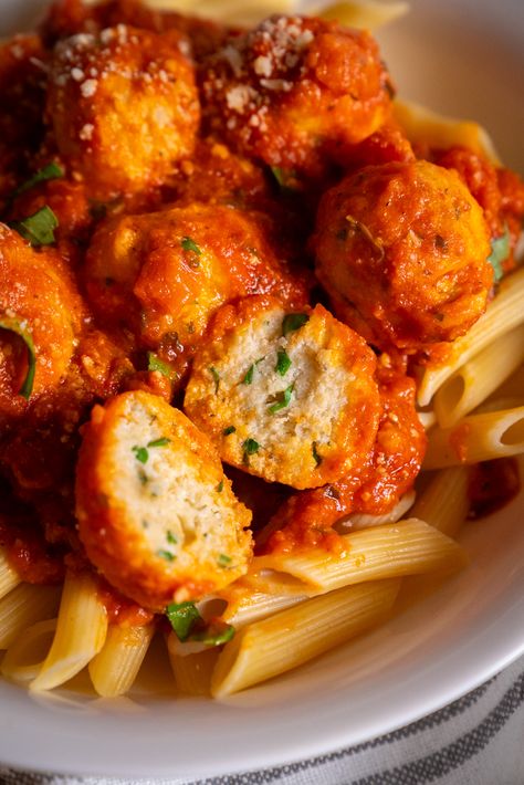 Ricotta Balls In Tomato Sauce, Pasta Queen Ricotta Balls, Fried Ricotta Balls, Ricotta Balls Recipe, Ricotta Bites, Ricotta Balls, Italian Main Dishes, Ricotta Meatballs, Baked Ricotta