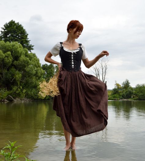 I love this photoshoot of ours, I hope that we will be able to take some creative pictures this year because this witchy vibe is just amazing and balancing on the water without falling into it was super fun 😄🖤 Outfit: Belle skirt in brown linen Chemise in ivory linen Corset with front lacing in black 🖤 Corset And Skirt Outfits, Shades Of Sage Green, Corset And Skirt, Creative Pictures, Powder Pink, Powder Blue, Just Amazing, Skirt Outfits, Sage Green