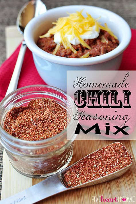 Homemade Chili Seasoning Mix ~ make it in bulk for a quick pot of chili any time of year without the preservatives of store-bought mix | FiveHeartHome.com Homemade Chili Seasoning Mix, Homemade Chili Seasoning, Homemade Dry Mixes, Homemade Spice Mix, Homemade Condiments, Condiment Recipes, Chili Seasoning, Homemade Chili, Homemade Spices