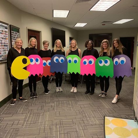 Group Halloween Outfits, Play Doh Costume, Pac Man Costume, Diy Ninja Turtle Costume, College Halloween Parties, Funny Group Costumes, Monsters Inc Halloween, Diy Group Halloween Costumes